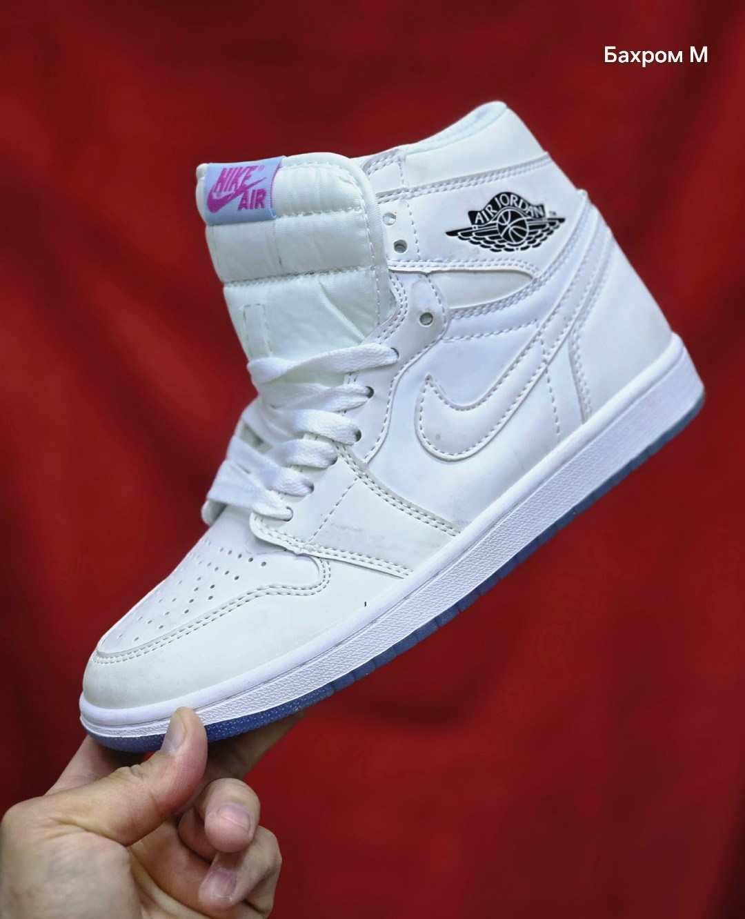 баскетбольные кроссовки nike air jordan 1 retro,кроссовки nike air jordan 1 retro,air jordan 1 mid triple white,кроссовки nike air jordan 1 retro high,мужские кроссовки nike air jordan 1 retro high