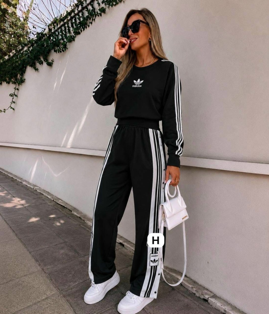 спортивный костюм adidas,спортивный костюм адидас модель 5003,спортивные костюмы адидас,костюм адидас,костюм адидас тройка