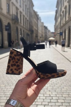 Босоножки