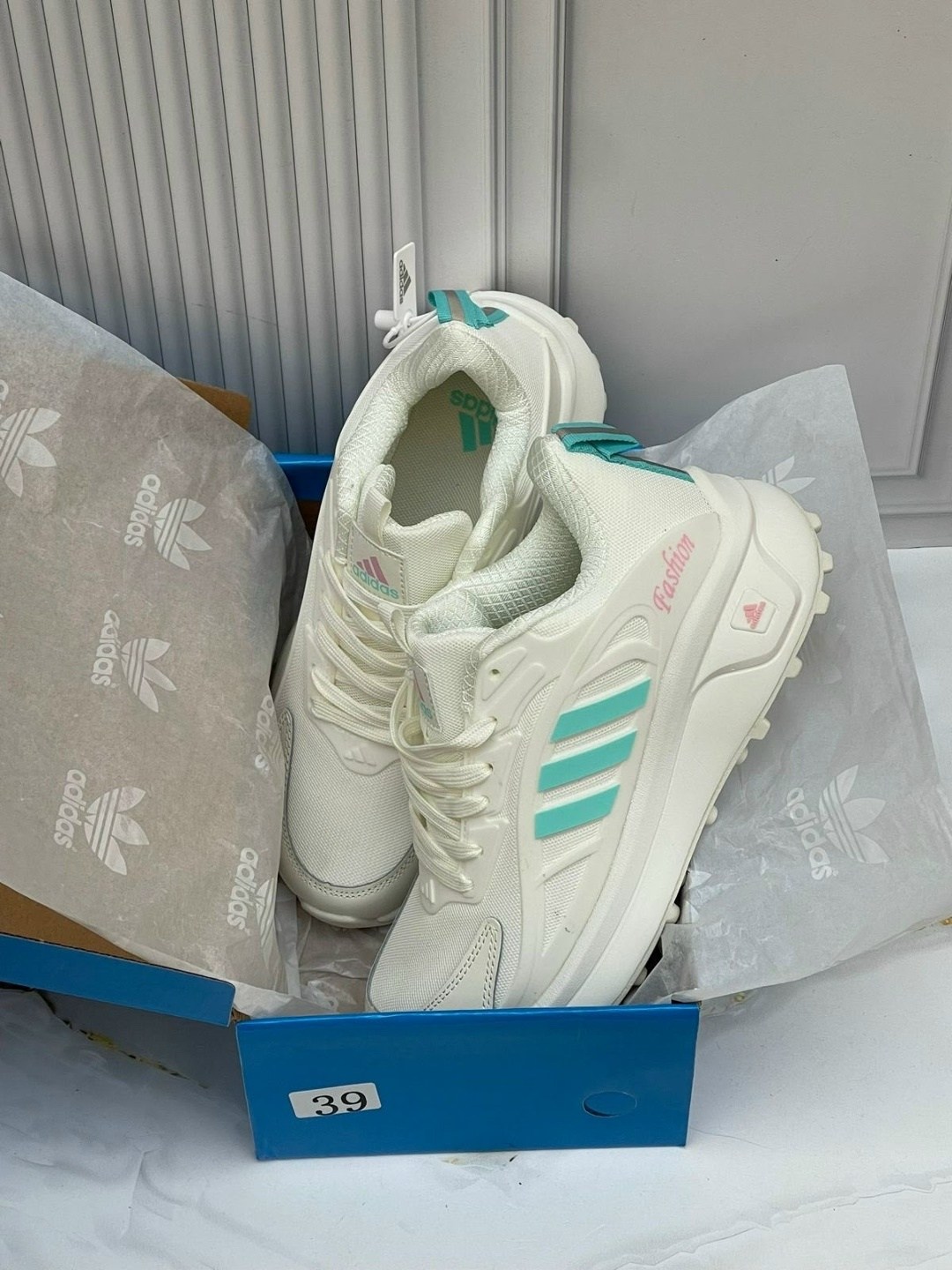кроссовки adidas,кроссовки женские adidas,кроссовки,женские кроссовки,адидас zentic кроссовки