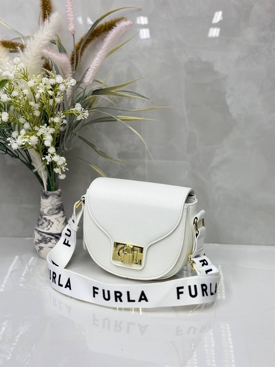 сумка furla,сумка женская furla,сумка,сумка furla через плечо,маленькая сумка через плечо с клапаном furla