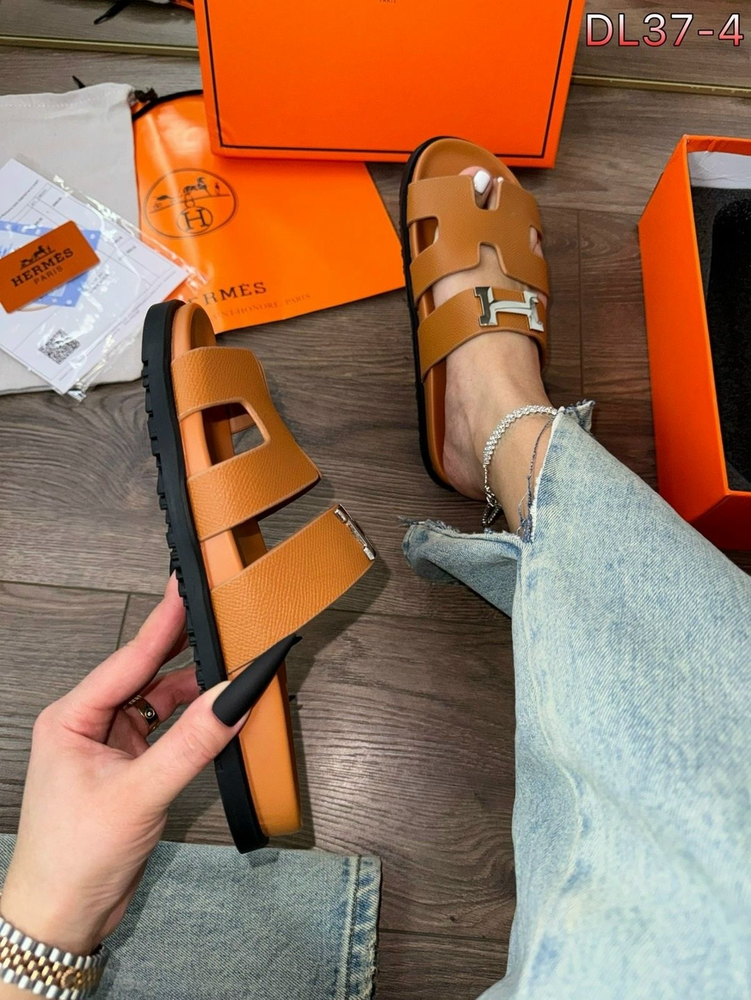 шлепанцы hermes,шлепки эрмес оригинал,шлепки hermes,шлепки hermes женские,hermes босоножки
