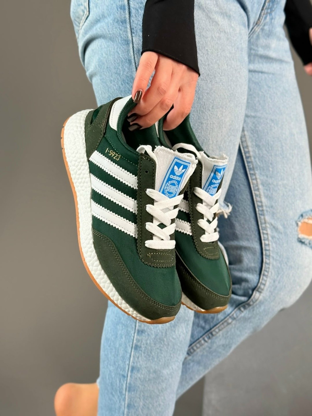 женские кроссовки adidas,кроссовки adidas,кроссовки adidas iniki,кроссовки adidas iniki черные,adidas кроссовки adidas