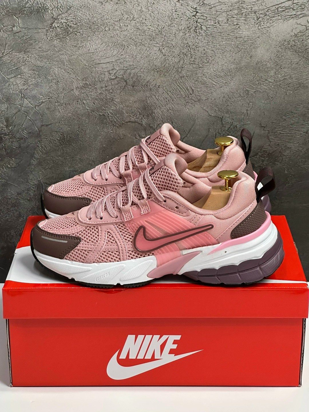 кроссовки,кроссовки nike,женские кроссовки,спортивная ,кроссы