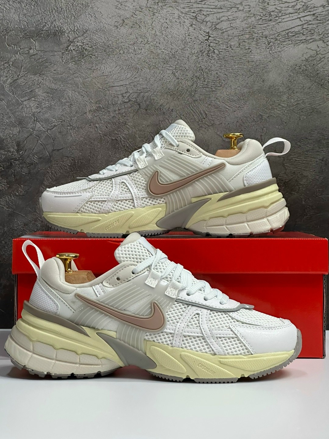 кроссовки nike,кроссовки nike v 2 k run,кроссовки nike v2k run,повседневные кроссовки,женские кроссовки
