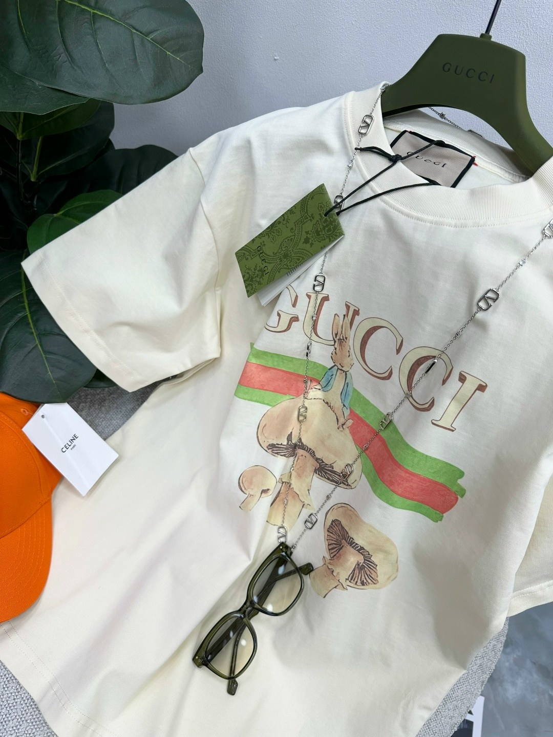 футболка gucci,футболка женская gucci,летние футболки,футболка гуччи,стиль футболка