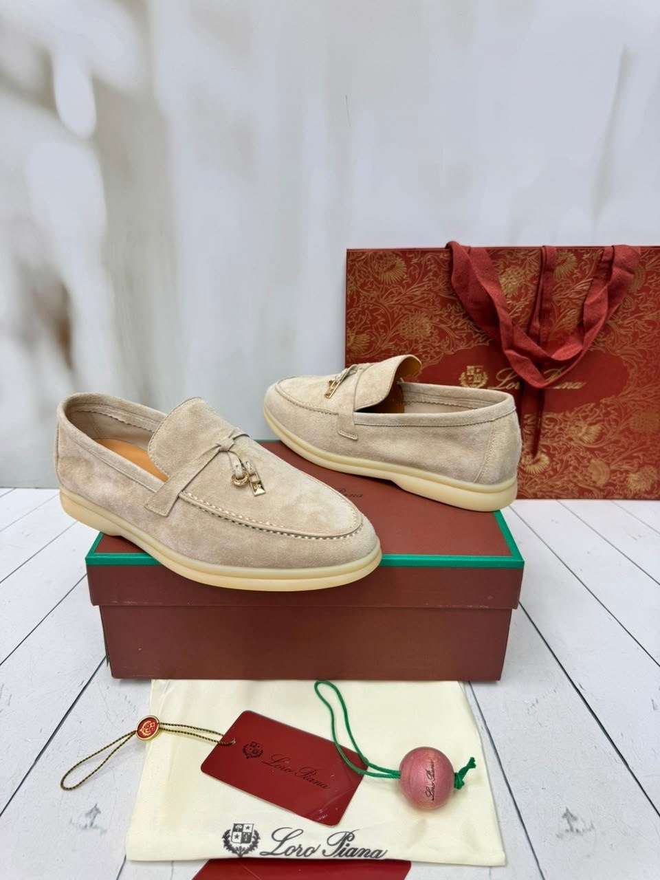 лоферы женские loro piana,замшевые лоферы loro piana,лоферы loro piana,,лоферы из натуральной замши loro piana premium shoes