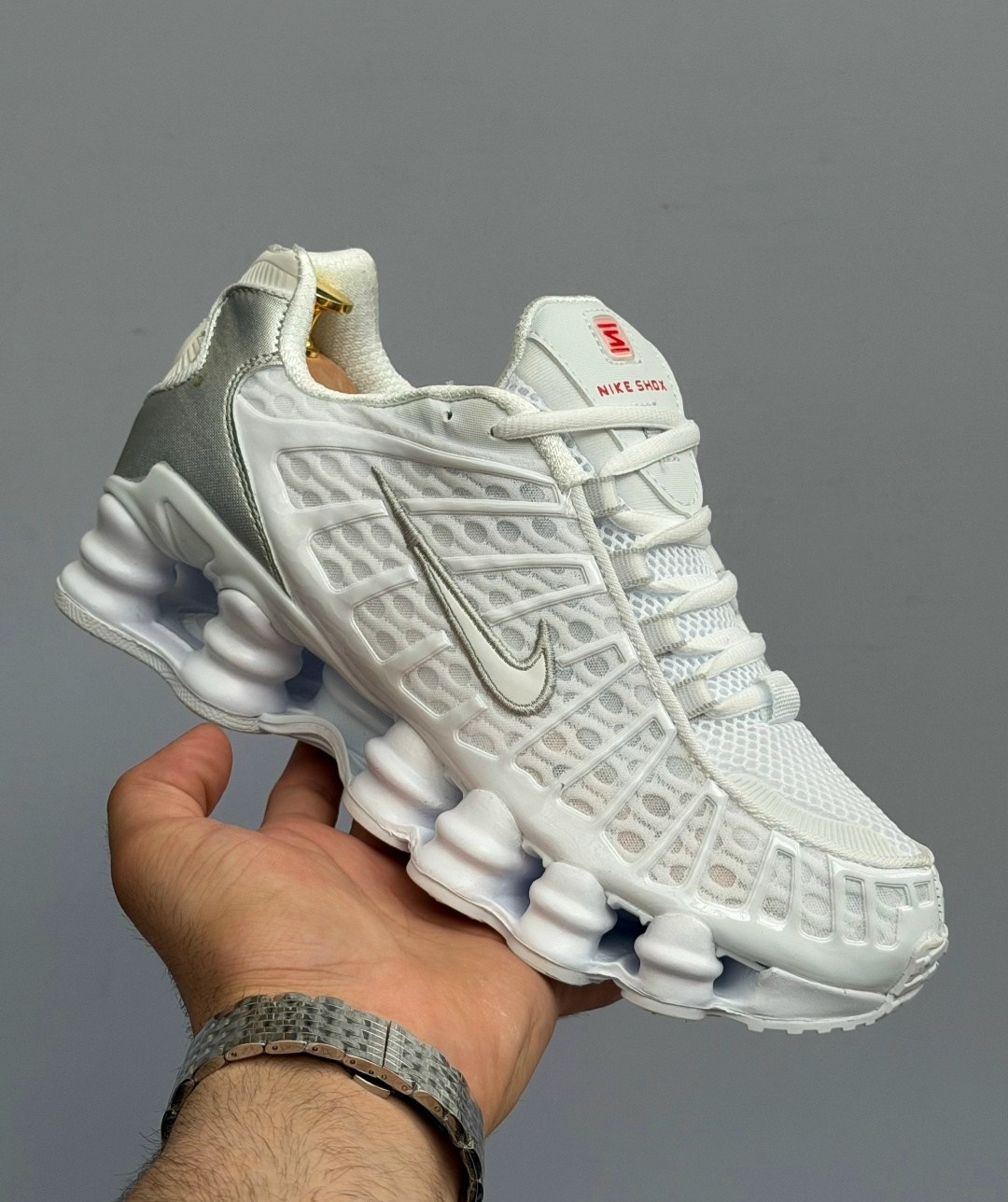 nike shox tl white metallic silver,кроссовки nike shox tl,кроссовки nike shox tl для бега белые мужские женские,кроссовки nike shox tl white metallic silver,кроссовки унисекс nike shox tl белые
