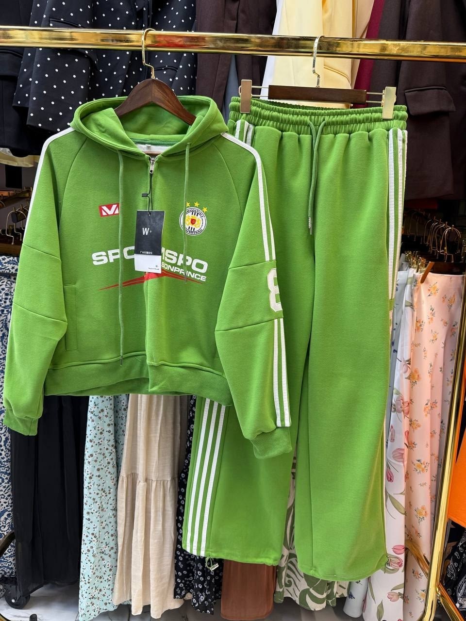 спортивный костюм спортивные костюмы,спортивный костюм,спортивный костюм мужской спортивный костюм,женский спортивный костюм,спортивные костюмы на флисе