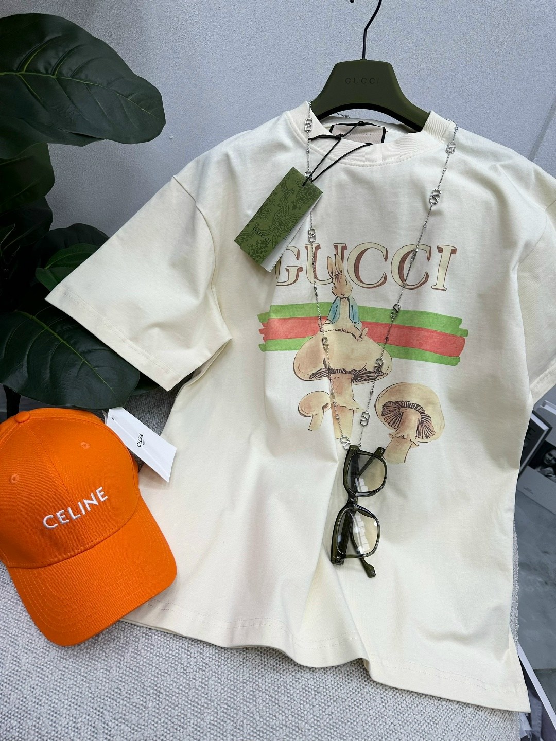 футболка gucci,футболка женская gucci,летние футболки,футболка гуччи,стиль футболка