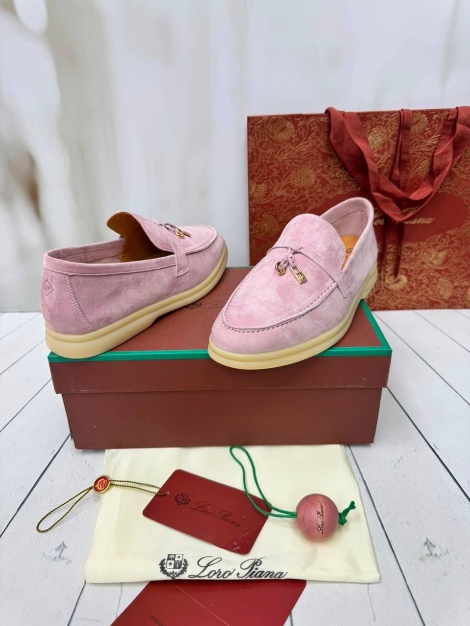 loro piana лоферы женские,замшевые женские лоферы loro piana розовые,,лоферы замшевые loro piana,лоферы loro piana