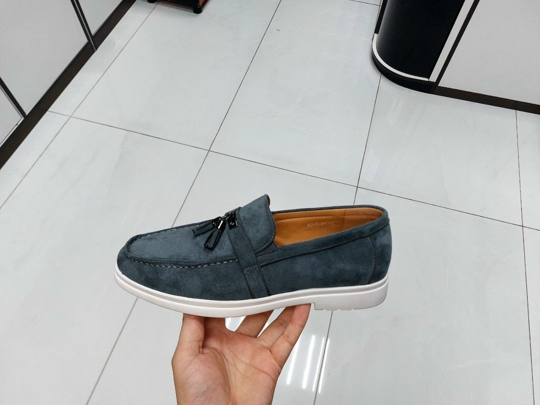 ,лоферы loro piana,мокасины loro piana,замшевые лоферы,замшевые лоферы с замочком