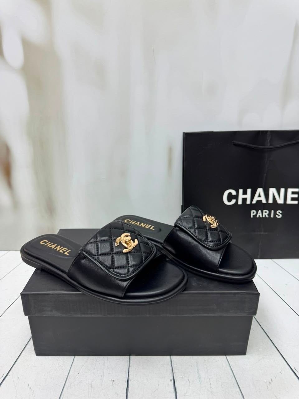 шлепанцы шанель черные,тапочки женские chanel,шлепанцы chanel,тапочки chanel,шлепки шанель