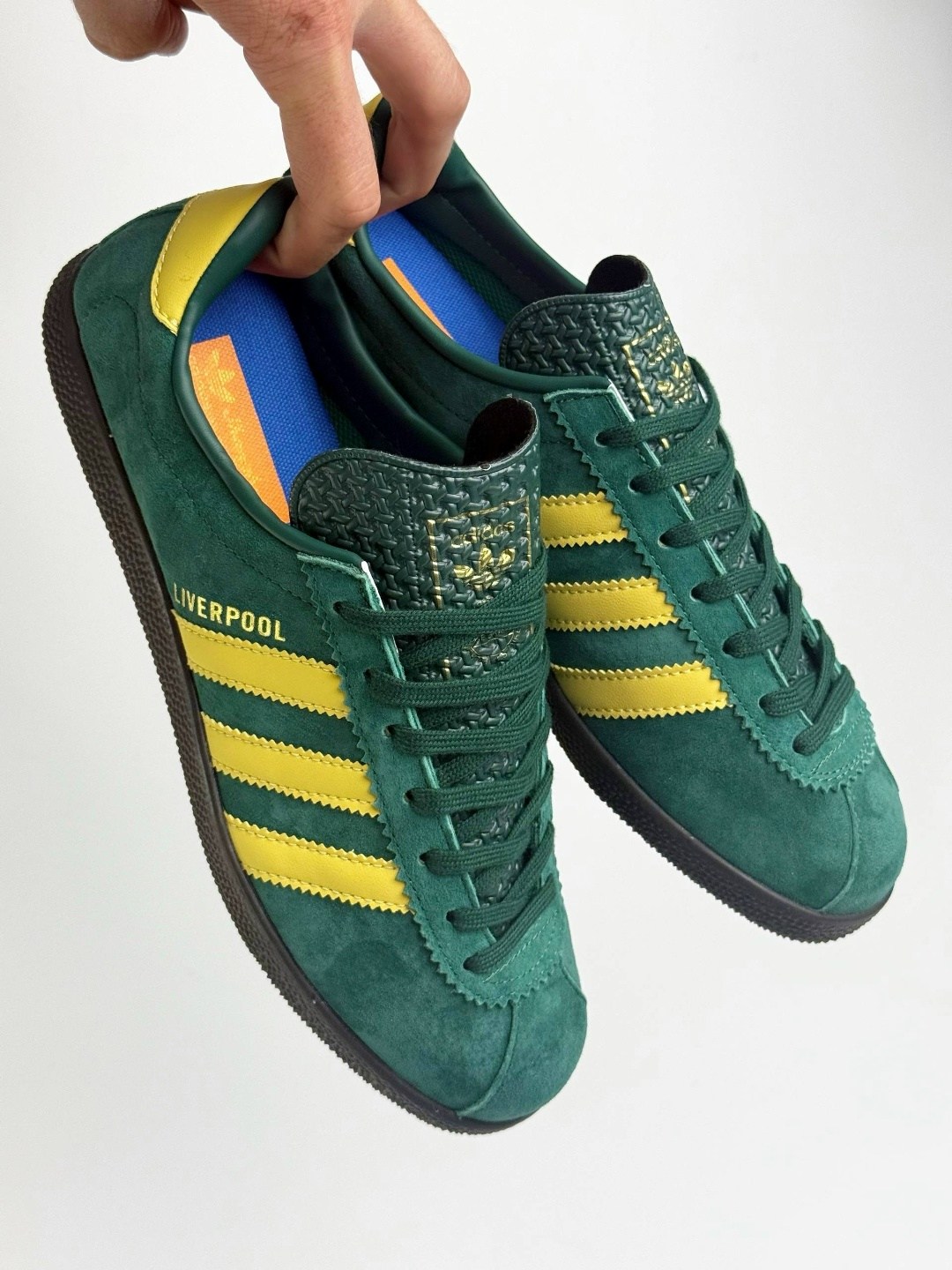 кроссовки adidas liverpool city series зеленый,adidas liverpool 2026 кроссовки,adidas hamburg зеленые,gazelle adidas green originals indoor,адидас сити сериес кроссовки