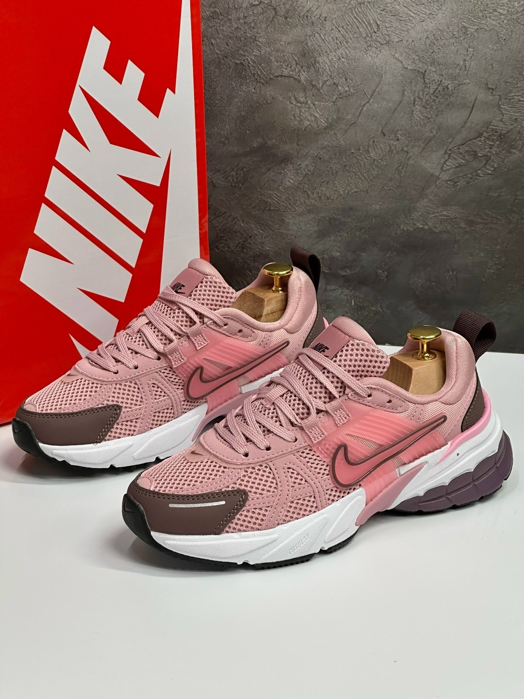 кроссовки,кроссовки nike,женские кроссовки,спортивная ,кроссы