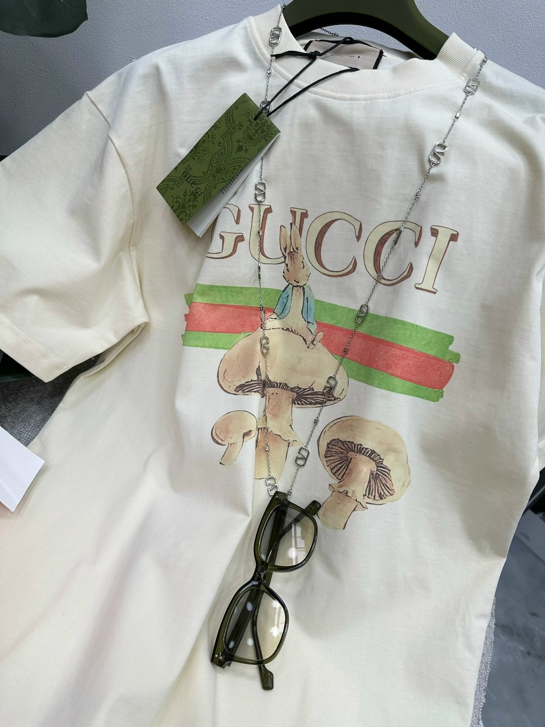 футболка gucci,футболка женская gucci,летние футболки,футболка гуччи,стиль футболка
