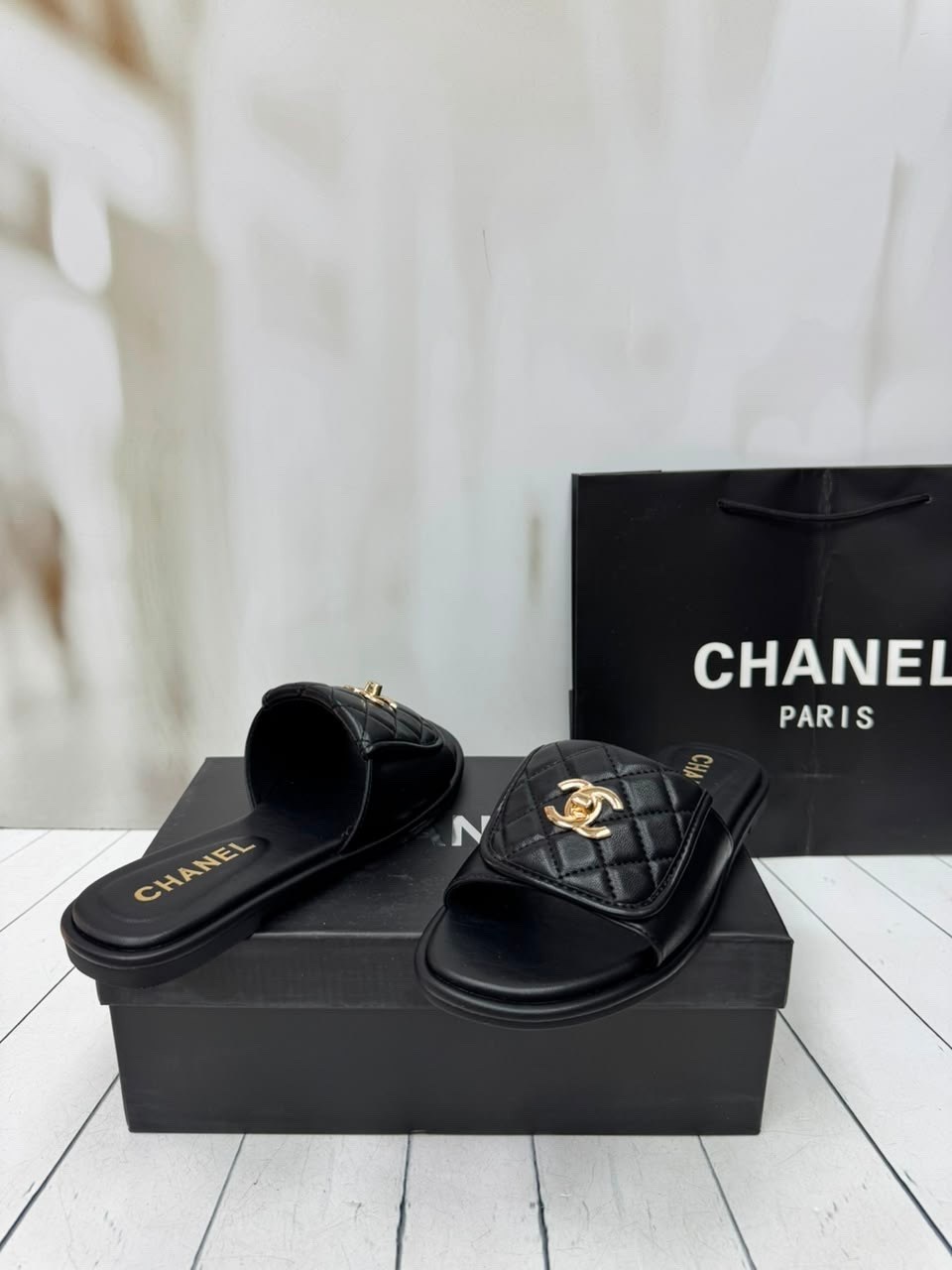 шлепанцы шанель черные,тапочки женские chanel,шлепанцы chanel,тапочки chanel,шлепки шанель