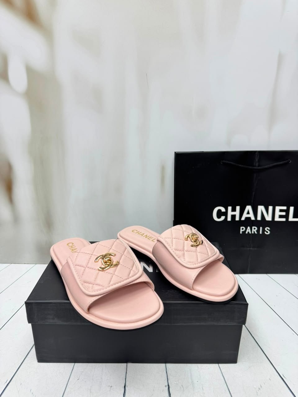 шлепанцы chanel,chanel шлепанцы женские,шлепанцы женские chanel a123581 розовые,тапочки женские chanel,тапочки chanel