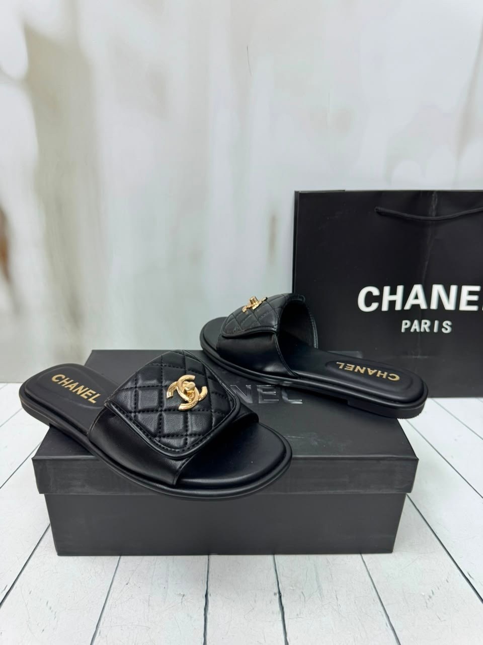 шлепанцы шанель черные,тапочки женские chanel,шлепанцы chanel,тапочки chanel,шлепки шанель