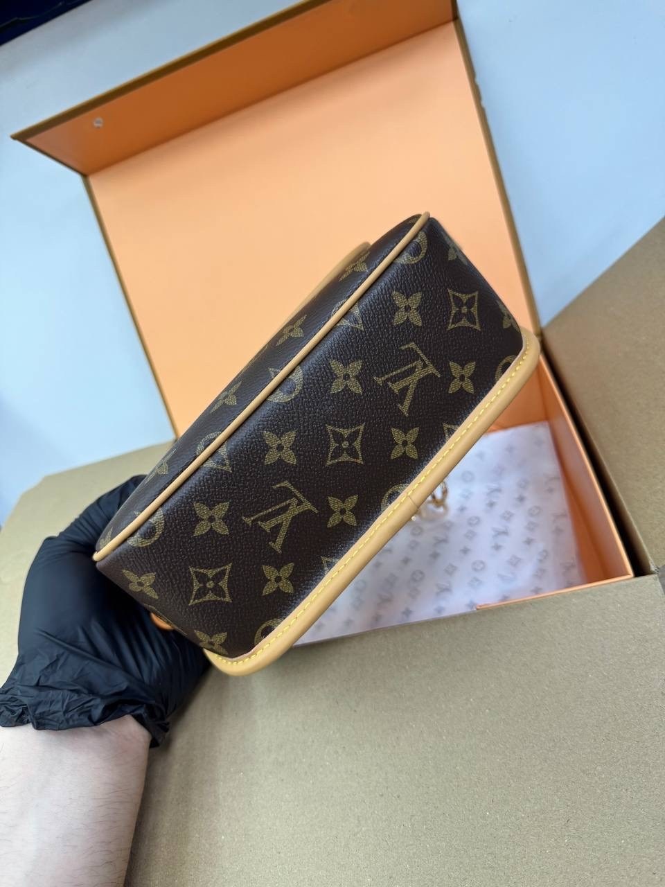 louis vuitton сумка на плечо,сумка louis vuitton,сумка louis vuitton женская,сумки луи виттон,сумки луи витон