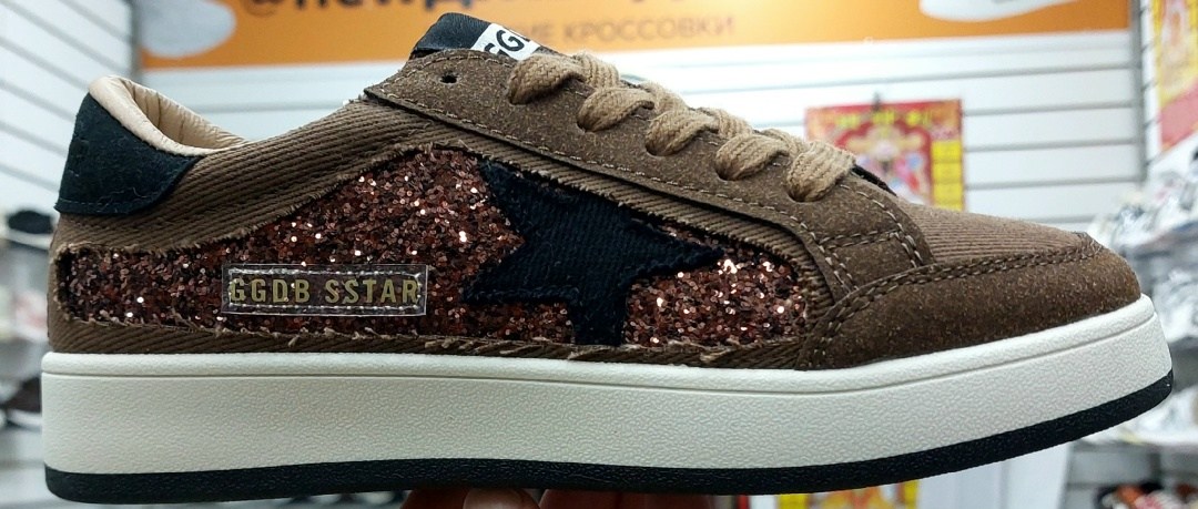 golden goose кеды super-star с блестками черный,golden goose кеды super-star с кристаллами черный,кеды hi star с блестками golden goose черный,golden goose black glitter hi star sneakers,golden goose