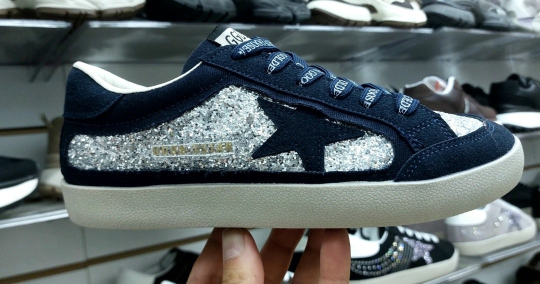 ,кроссовки golden goose с пайетками на платформе,кеды golden goose,golden goose кроссовки, женская