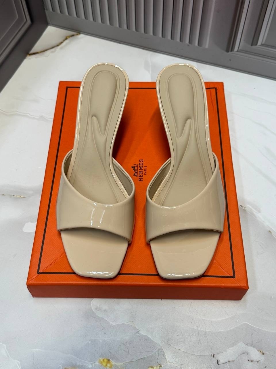 hermes босоножки,,модные босоножки,женские босоножки,каблуки босоножки