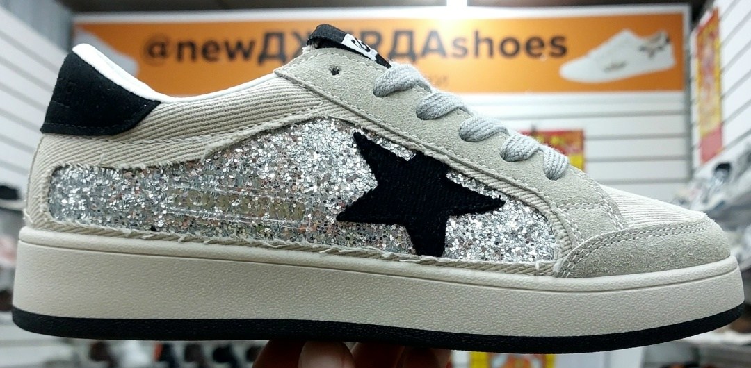 golden goose кеды super-star с блестками черный,golden goose кеды super-star с кристаллами черный,кеды hi star с блестками golden goose черный,golden goose black glitter hi star sneakers,golden goose