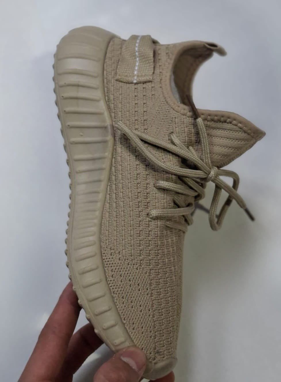 ,кроссовки изики,кроссовки yeezy,кроссовки изи,спортивная