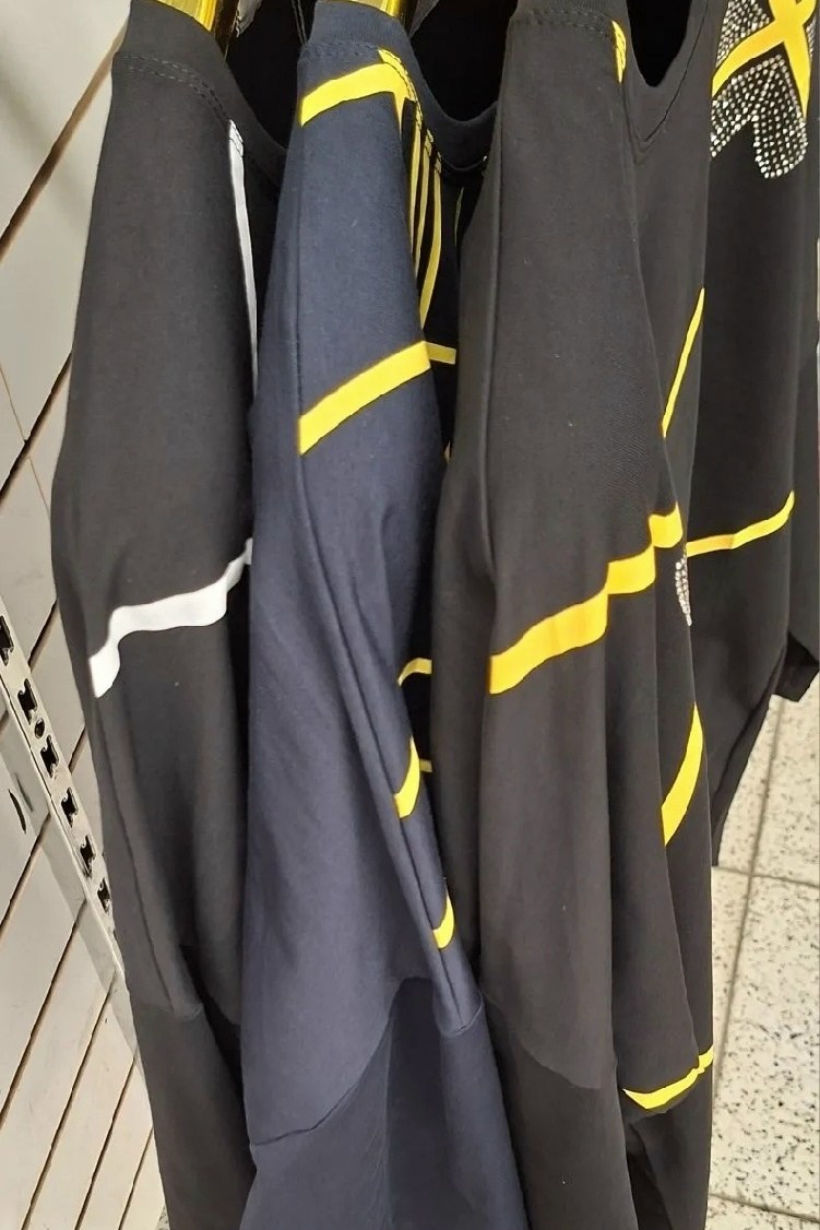 футбольная форма,футбольная форма kelme football suit (black/yellow),форма футбольная для мужчин,футбол,спортивная форма
