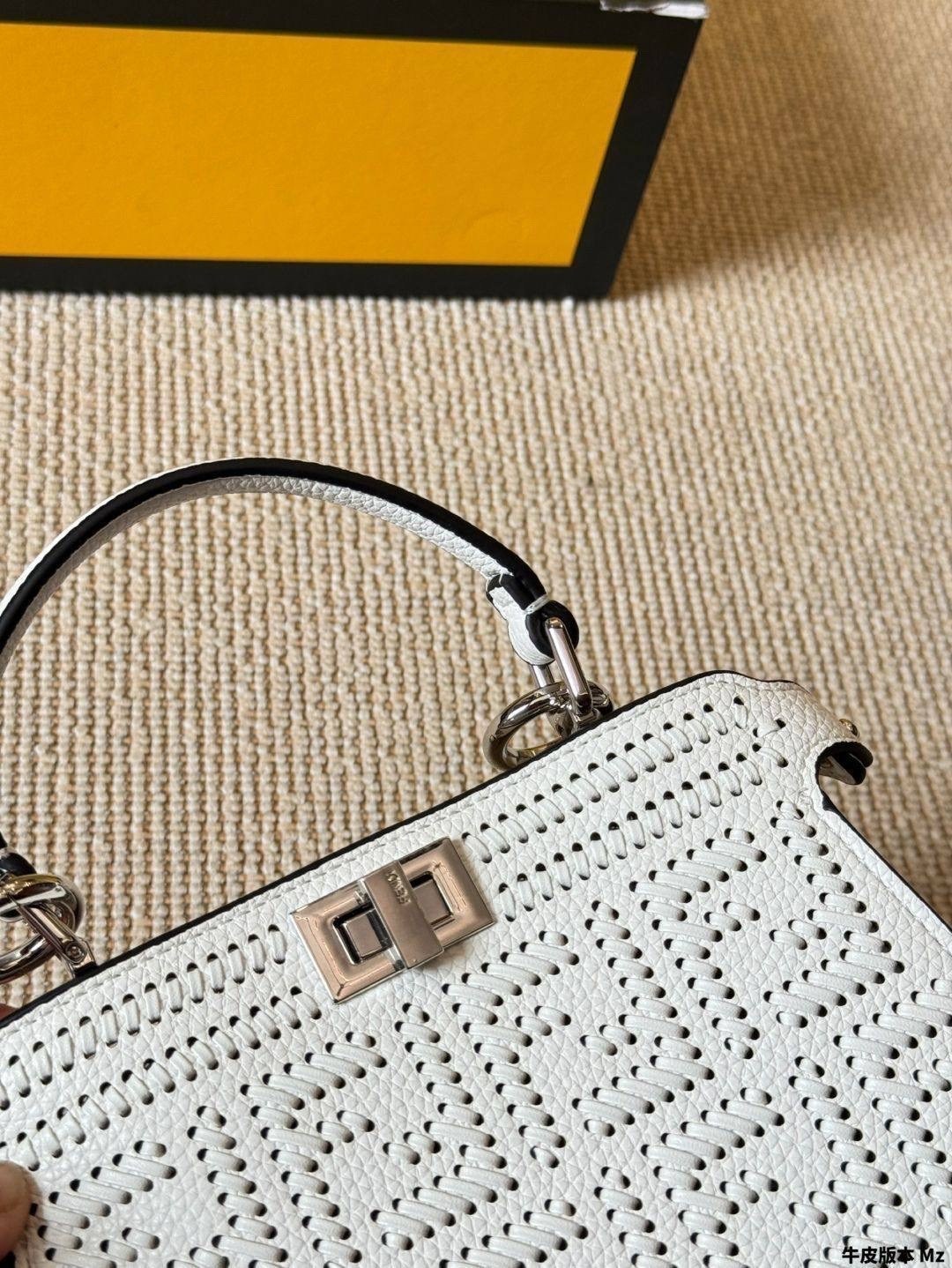 fendi сумка,fendi сумка fendi,fendi сумка на плечо,женская сумка fendi,модная сумка
