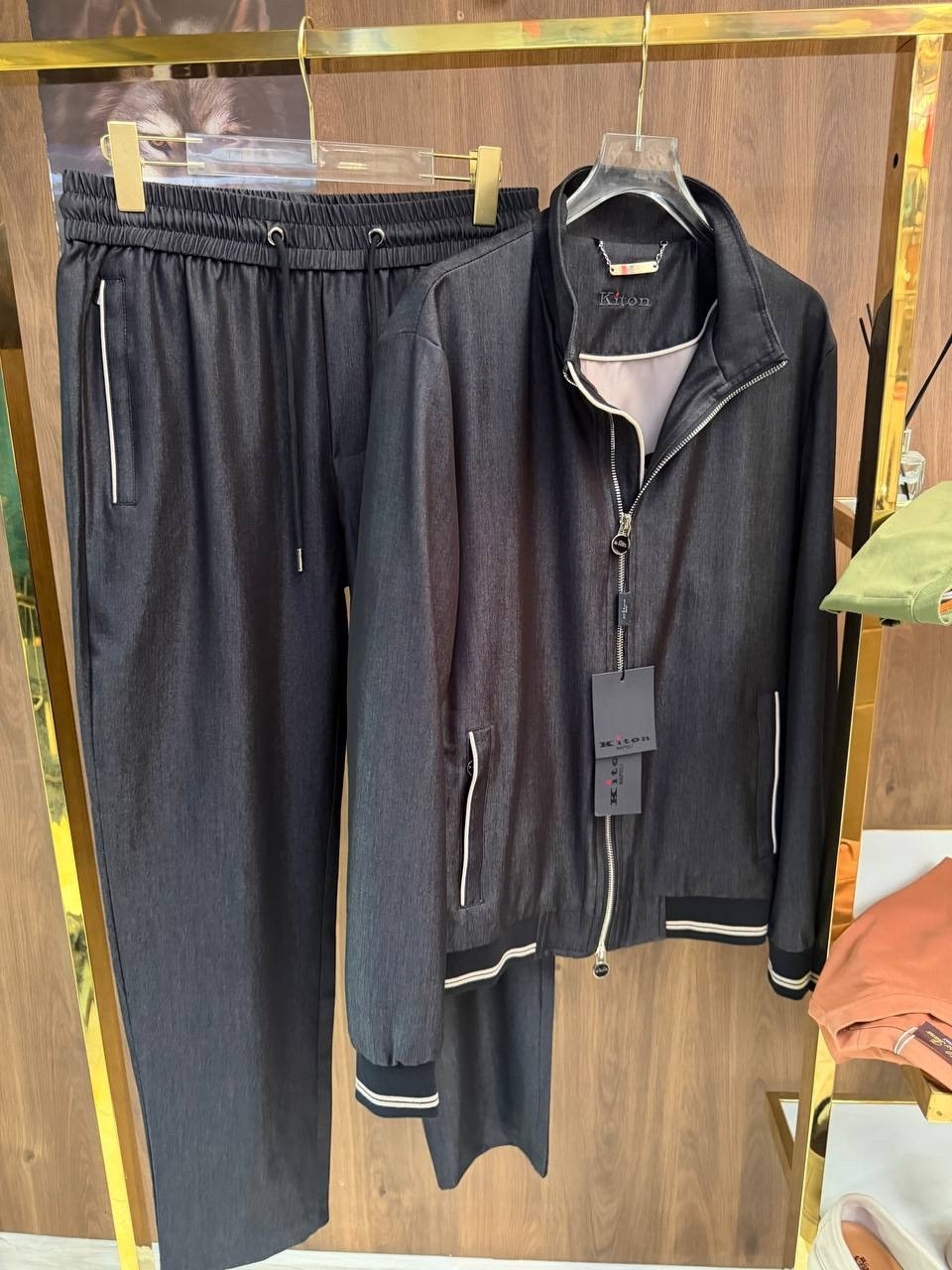 kiton спортивный костюм kiton,спортивный костюм brunello cucinelli,brunello cucinelli спортивный костюм мужской,спортивный костюм kiton,костюм brunello cucinelli
