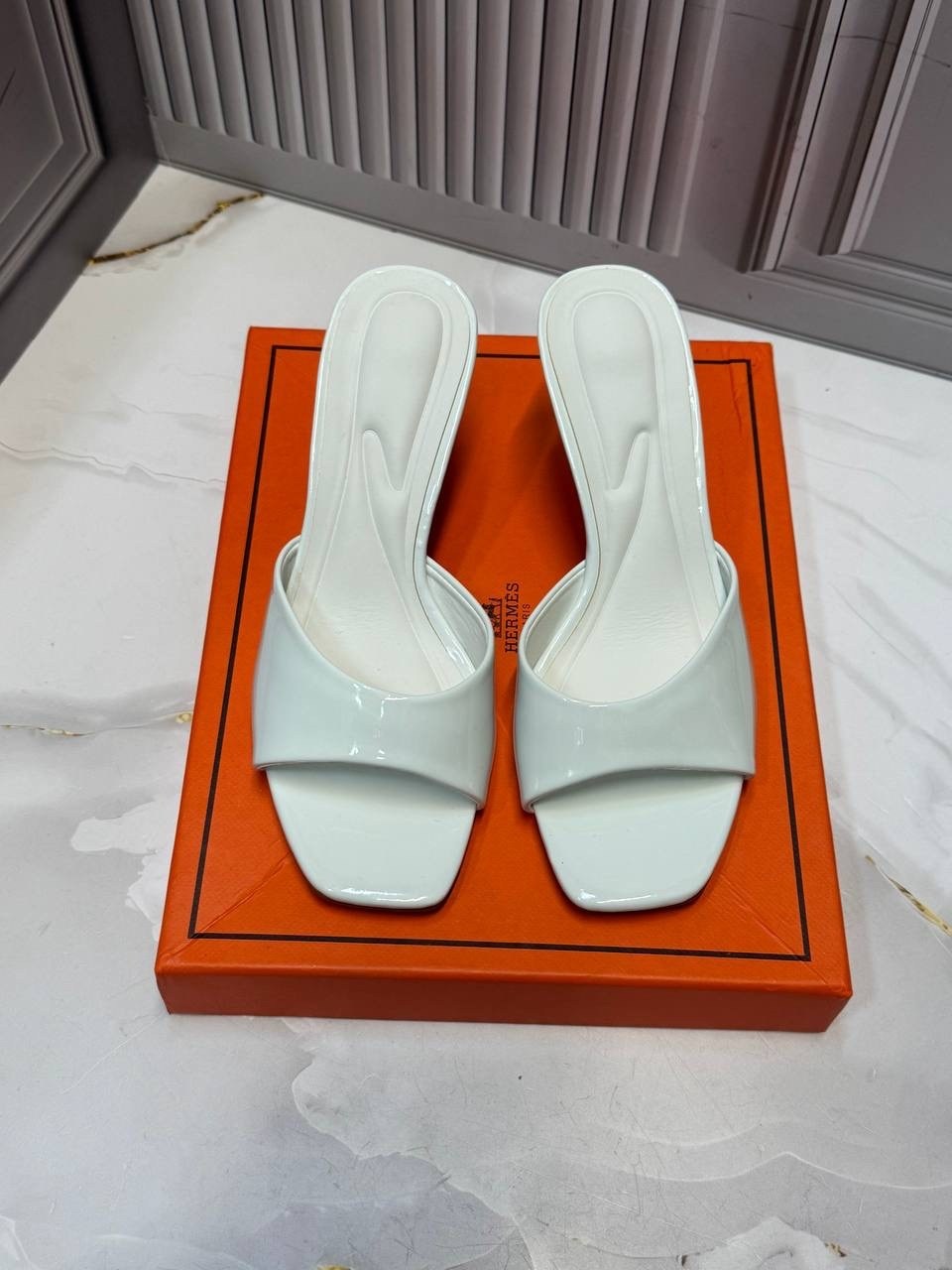hermes босоножки,,модные босоножки,женские босоножки,каблуки босоножки
