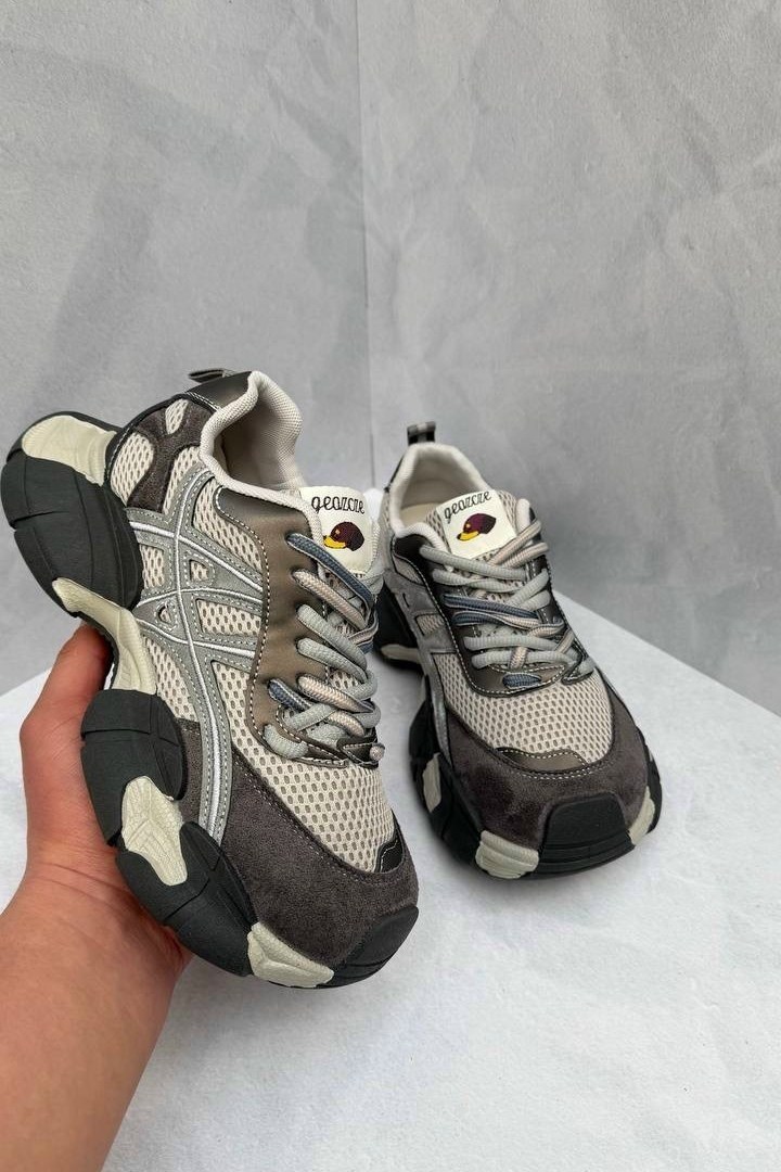 кроссовки женские balenciaga,кроссовки balenciaga triple s,кроссовки balenciaga,баленсиага кроссовки,кроссовки 3xl sneakers grey brown mesh balenciaga