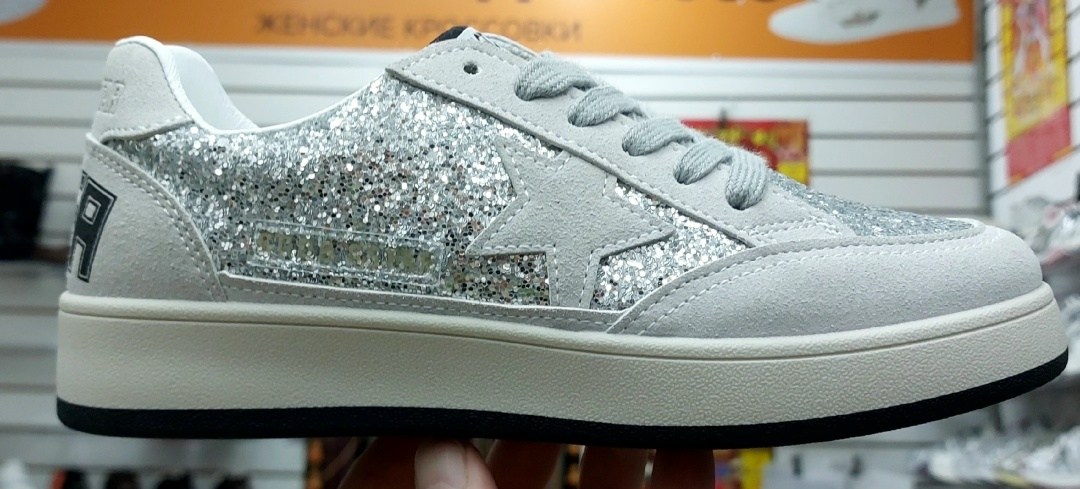 golden goose кеды super-star с блестками черный,golden goose кеды super-star с кристаллами черный,кеды hi star с блестками golden goose черный,golden goose black glitter hi star sneakers,golden goose
