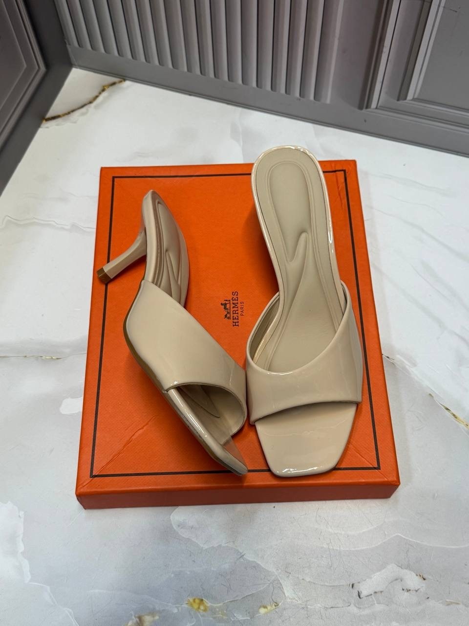 hermes босоножки,,модные босоножки,женские босоножки,каблуки босоножки