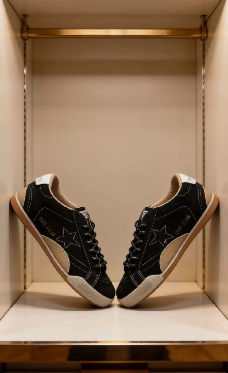 коричневые кроссовки ball star golden goose anthracite silver,,golden goose кроссовки ball star коричневый,мужские замшевые низкие кроссовки с вышитыми звездами superstar golden goose коричневый,