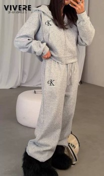 Костюм