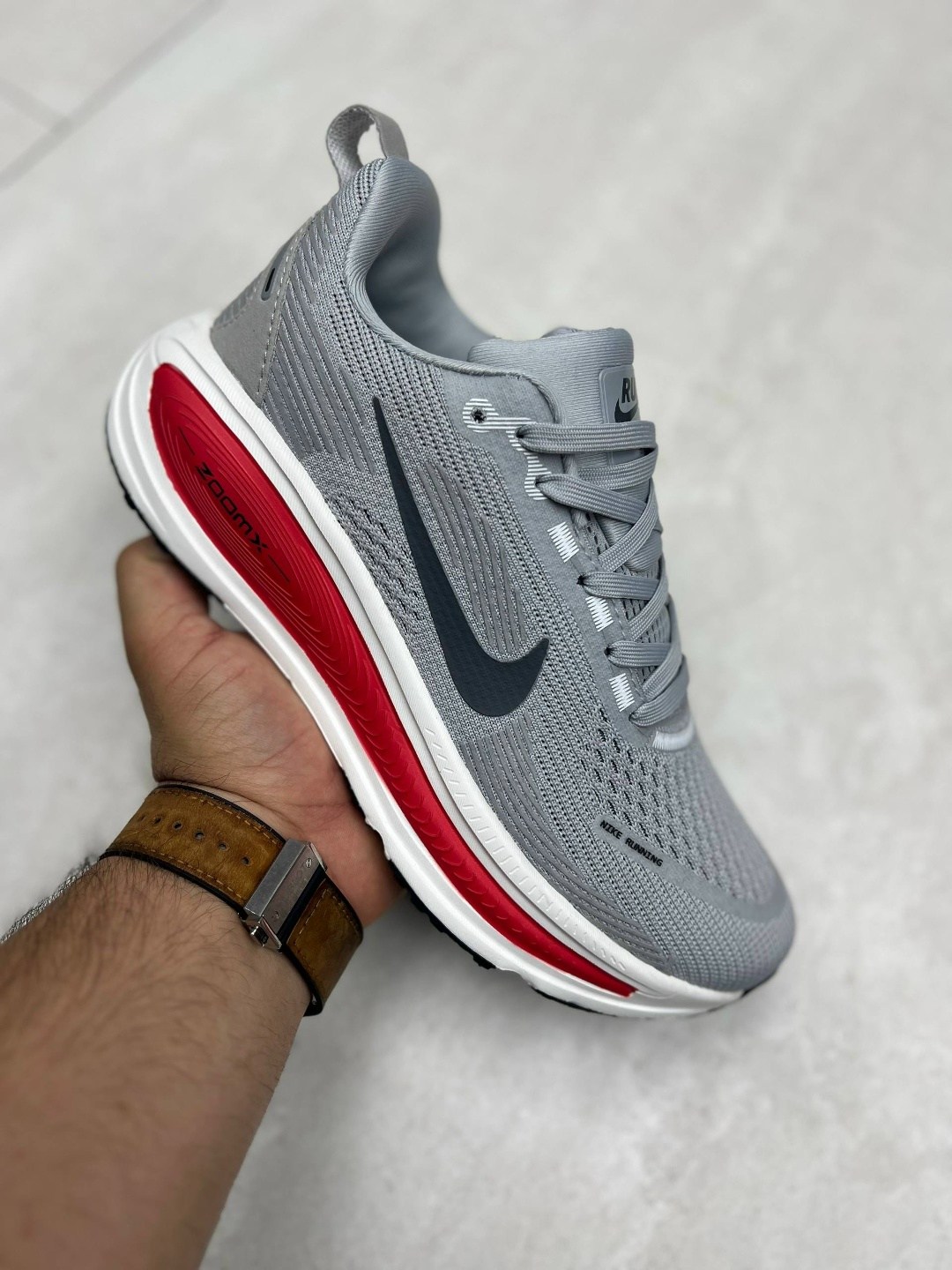 кроссовки nike,кроссовки,кроссовки nike vomero,кроссовки мужские женские,спортивная