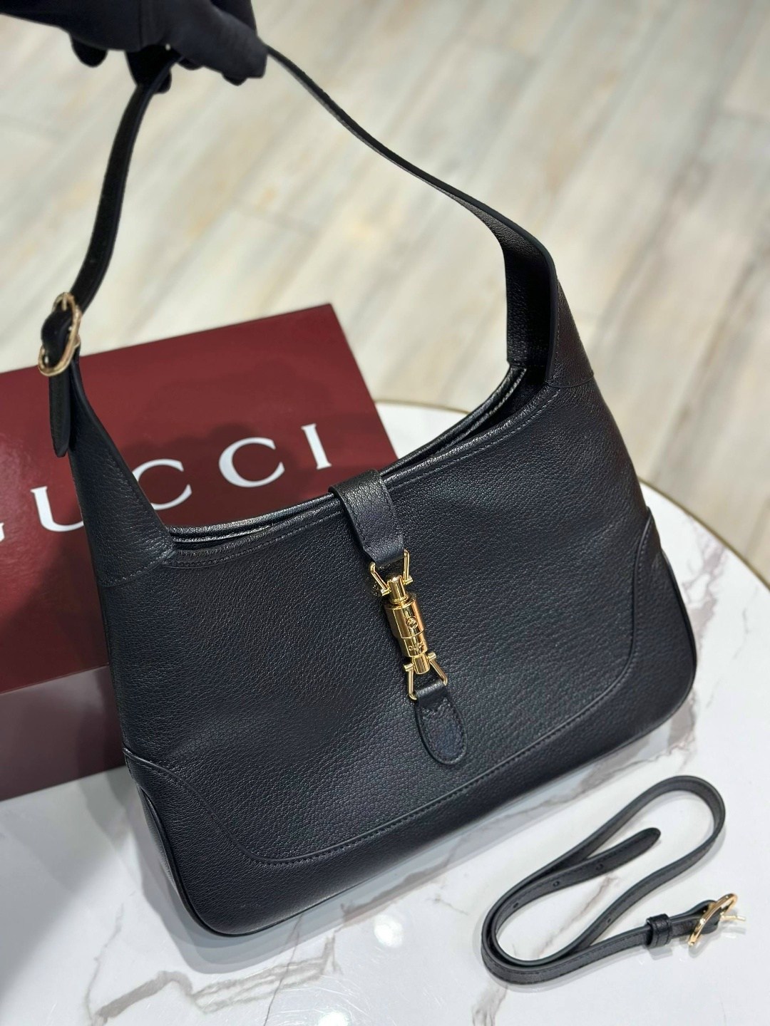 сумка gucci,сумки гуччи,женская сумка gucci,сумка gucci hobo,сумка через плечо gucci