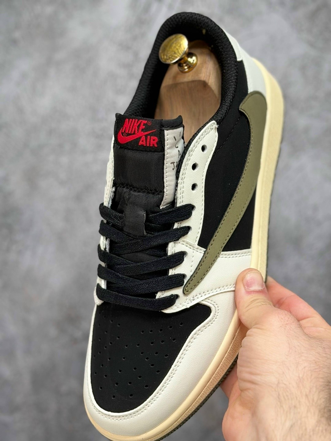 кроссовки nike air jordan 1 low travis scott,кроссовки nike air jordan 1 low travis scott olive,кроссовки nike air jordan 1 travis scott,кроссовки travis scott x air jordan 1 low olive,кроссовки nike