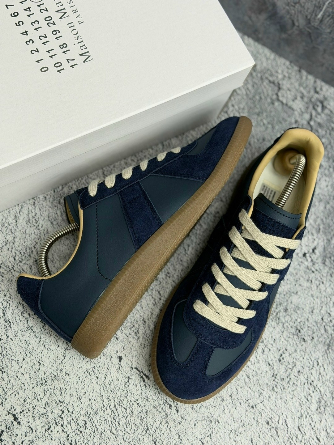 maison margiela replica кроссовки,maison margiela replica кеды,,кроссовки maison margiela replica low top,кроссовки кожаные maison margiela replica черный