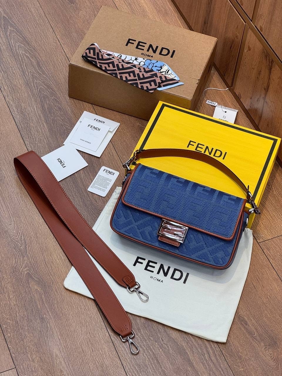 сумка fendi,fendi сумка на плечо,fendi сумка на плечо багет,женская сумка fendi,fendi сумка багет