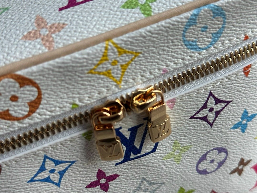 louis vuitton косметичка,louis vuitton косметичка louis vuitton,louis vuitton сумка,сумка женская louis vuitton,louis vuitton сумка на плечо
