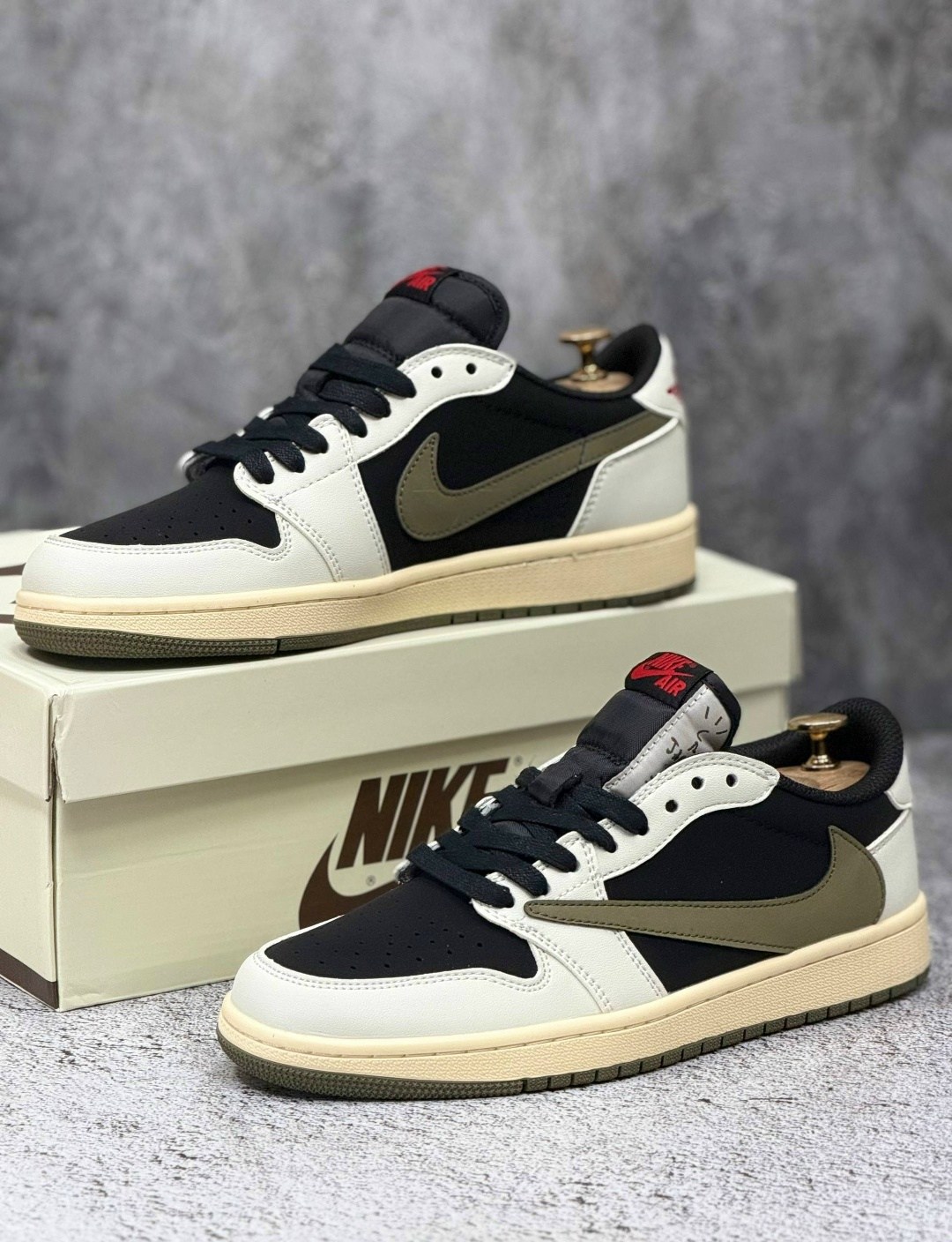 кроссовки nike air jordan 1 low travis scott,кроссовки nike air jordan 1 low travis scott olive,кроссовки nike air jordan 1 travis scott,кроссовки travis scott x air jordan 1 low olive,кроссовки nike