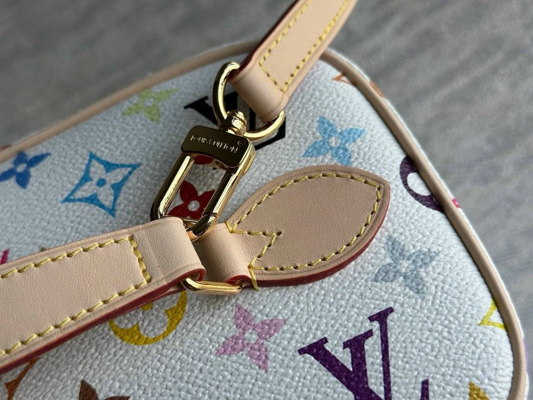 louis vuitton косметичка,louis vuitton косметичка louis vuitton,louis vuitton сумка,сумка женская louis vuitton,louis vuitton сумка на плечо