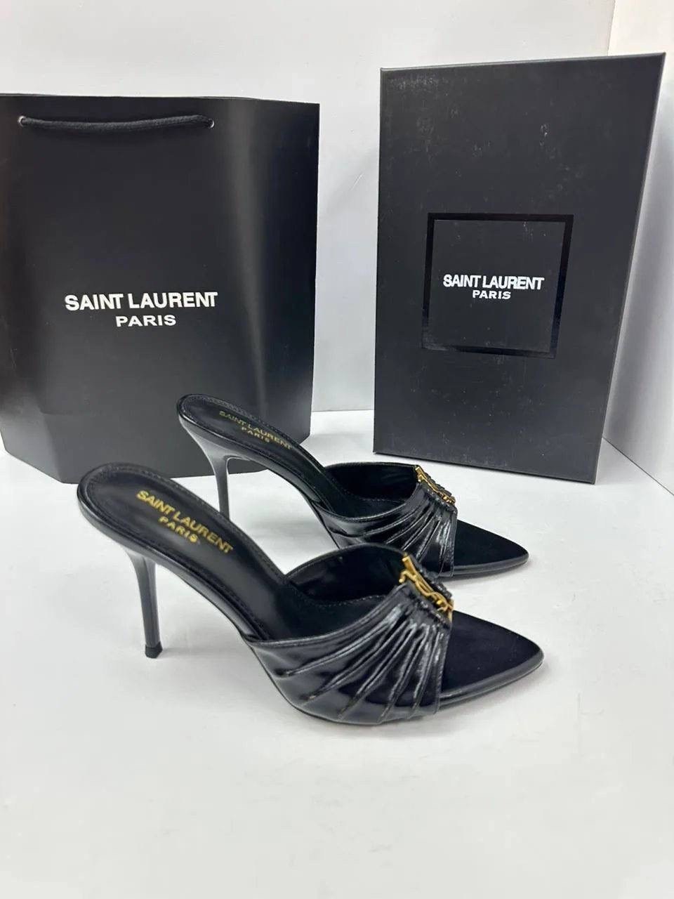 ,босоножки yves saint laurent,мюли женские,кожаные мюли,туфли yves saint laurent