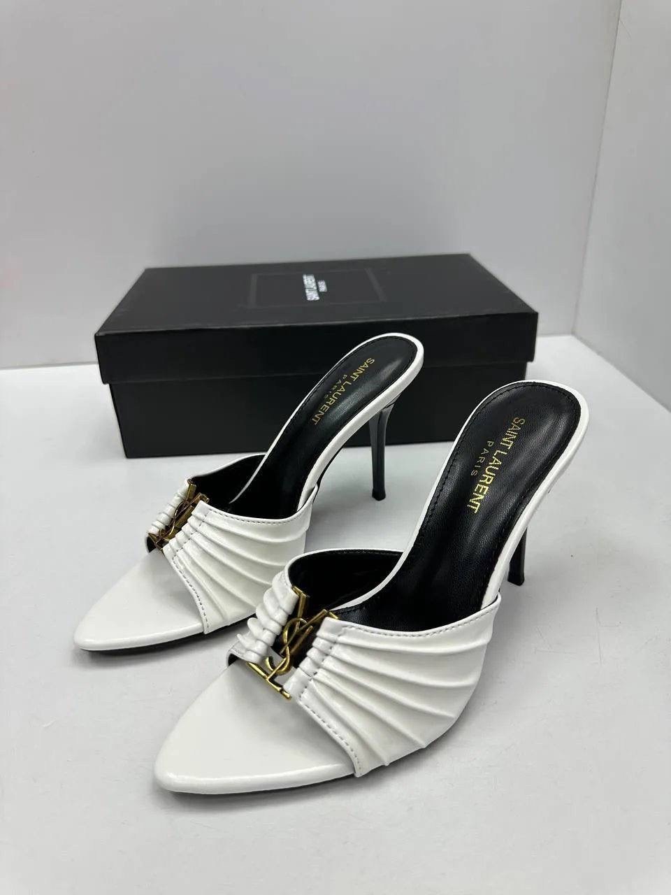 ,босоножки yves saint laurent,мюли женские,кожаные мюли,туфли yves saint laurent