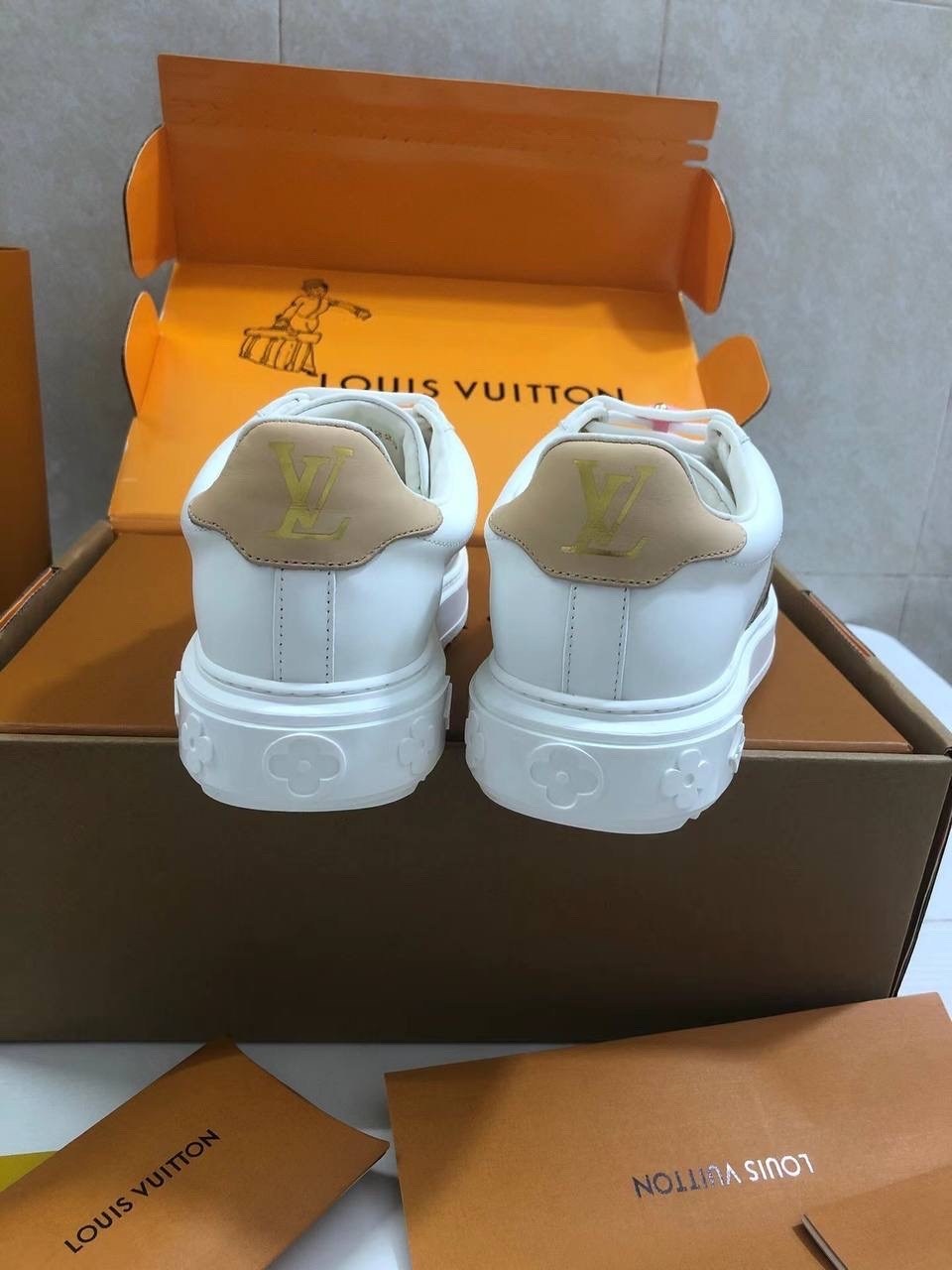 кроссовки женские louis vuitton,женские кроссовки,кеды луи виттон,кеды louis vuitton,кроссовки louis vuitton