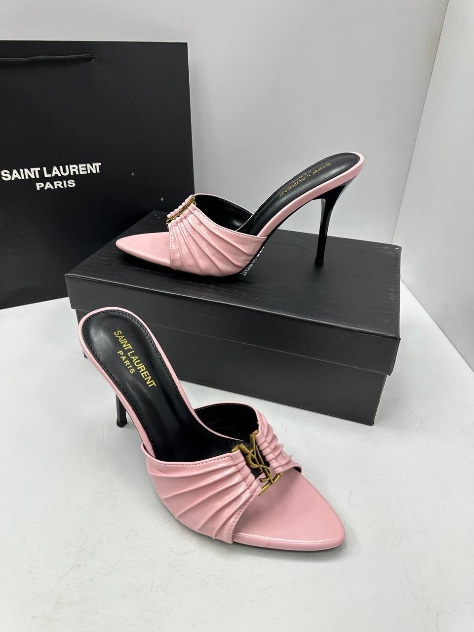 ,босоножки yves saint laurent,мюли женские,кожаные мюли,туфли yves saint laurent